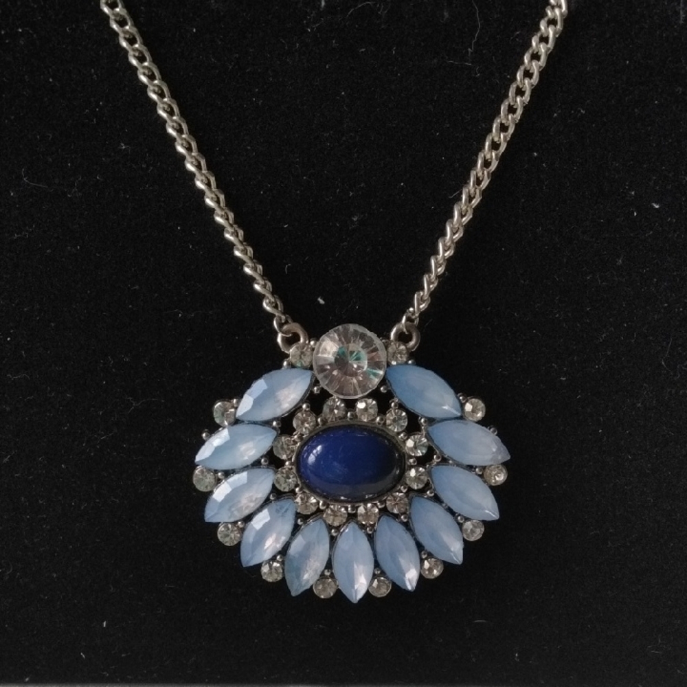 Blue Stone and Pale Blue Crystal Pendant Necklace